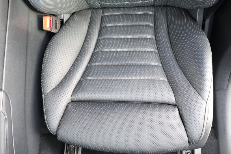 メルセデスベンツ GLC GLC220d 4MATIC AMGﾗｲﾝ　後期型 ﾚｻﾞｰｴｸｽｸﾙｰｼﾌﾞPKG ﾚｰﾀﾞｰｾｰﾌﾃｨPKG ｴｱﾊﾞﾗﾝｽPKG ﾊﾟﾉﾗﾐｯｸSR 黒革 ｼｰﾄﾋｰﾀ ﾍﾞﾝﾁﾚｰﾀ MBUX 純正10.25ｲﾝﾁﾅﾋﾞ地ﾃﾞｼﾞ ｺｯｸﾋﾟｯﾄDisp 360°ｶﾒﾗ Burmester ﾌｯﾄﾄﾗﾝｸOP HUD AMG19ｲﾝﾁAW　2年保証