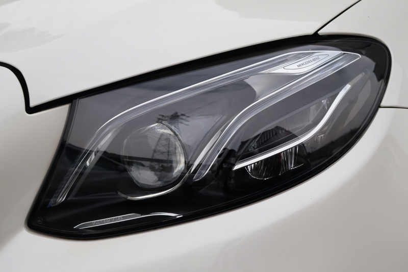メルセデスベンツ Eクラス E250 ｽﾃｰｼｮﾝﾜｺﾞﾝ AVG ｽﾎﾟｰﾂ　AMGｽﾀｲﾘﾝｸﾞPKG ﾚｰﾀﾞｰｾｰﾌﾃｨPKG 黒ﾊｰﾌ革 ｼｰﾄﾋｰﾀｰ 純正ﾅﾋﾞ地ﾃﾞｼﾞ 360°ｶﾒﾗ Applecarplay Android Auto 電動Rｹﾞｰﾄ ﾌｯﾄﾄﾗﾝｸOP ﾏﾙﾁﾋﾞｰﾑLED HUD PTS AMG19AW　2年保証