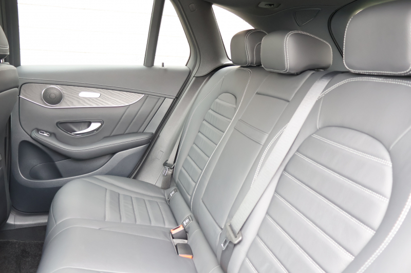 AMG GLC GLC43 4MATIC　後期型 ﾚｻﾞｰｴｸｽｸﾙｰｼﾌﾞPKG ﾚｰﾀﾞｰｾｰﾌﾃｨPKG ｴﾅｼﾞｬｲｼﾞﾝｸﾞPKG ﾊﾟﾉﾗﾏSR 黒革ｼｰﾄ ｼｰﾄﾋｰﾀ ﾍﾞﾝﾁﾚｰﾀ MBUX 純正10.25ｲﾝﾁﾅﾋﾞ地ﾃﾞｼﾞ ｺｯｸﾋﾟｯﾄDisp AppleCarPlay 360°ｶﾒﾗ PTS 電動Rｹﾞｰﾄ HUD AMG20ｲﾝﾁAW　2年保証