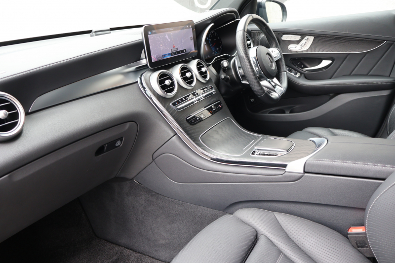 AMG GLC GLC43 4MATIC　後期型 ﾚｻﾞｰｴｸｽｸﾙｰｼﾌﾞPKG ﾚｰﾀﾞｰｾｰﾌﾃｨPKG ｴﾅｼﾞｬｲｼﾞﾝｸﾞPKG ﾊﾟﾉﾗﾏSR 黒革ｼｰﾄ ｼｰﾄﾋｰﾀ ﾍﾞﾝﾁﾚｰﾀ MBUX 純正10.25ｲﾝﾁﾅﾋﾞ地ﾃﾞｼﾞ ｺｯｸﾋﾟｯﾄDisp AppleCarPlay 360°ｶﾒﾗ PTS 電動Rｹﾞｰﾄ HUD AMG20ｲﾝﾁAW　2年保証