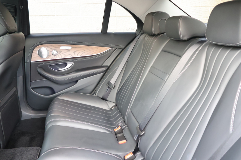 メルセデスベンツ Eクラス E400 4MATIC ｴｸｽｸﾙｰｼﾌﾞ　左ﾊﾝﾄﾞﾙ ｴｸｽｸﾙｰｼｰﾌﾞPKG ﾚｰﾀﾞｰｾｰﾌﾃｨPKG ﾊﾟﾉﾗﾐｯｸSR 黒ﾅｯﾊﾟ革 ｼｰﾄﾋｰﾀｰ ﾍﾞﾝﾁﾚｰﾀ 純正12.3ｲﾝﾁﾅﾋﾞ地ﾃﾞｼﾞ 360°ｶﾒﾗ Burmesterｻﾗｳﾝﾄﾞ Applecarplay Android Auto ﾌｯﾄﾄﾗﾝｸOP ﾏﾙﾁﾋﾞｰﾑLED PTS 専用18AW　2年保証