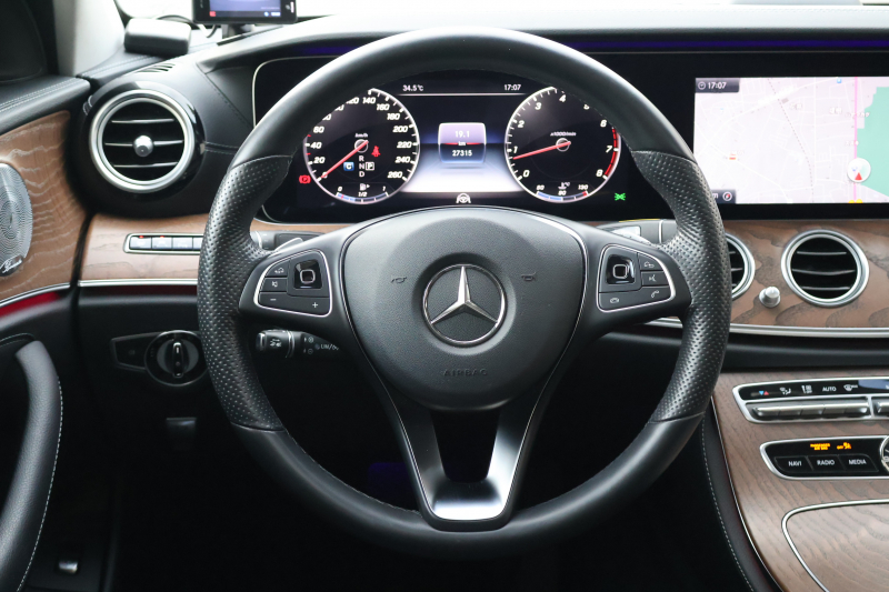メルセデスベンツ Eクラス E400 4MATIC ｴｸｽｸﾙｰｼﾌﾞ　左ﾊﾝﾄﾞﾙ ｴｸｽｸﾙｰｼｰﾌﾞPKG ﾚｰﾀﾞｰｾｰﾌﾃｨPKG ﾊﾟﾉﾗﾐｯｸSR 黒ﾅｯﾊﾟ革 ｼｰﾄﾋｰﾀｰ ﾍﾞﾝﾁﾚｰﾀ 純正12.3ｲﾝﾁﾅﾋﾞ地ﾃﾞｼﾞ 360°ｶﾒﾗ Burmesterｻﾗｳﾝﾄﾞ Applecarplay Android Auto ﾌｯﾄﾄﾗﾝｸOP ﾏﾙﾁﾋﾞｰﾑLED PTS 専用18AW　2年保証