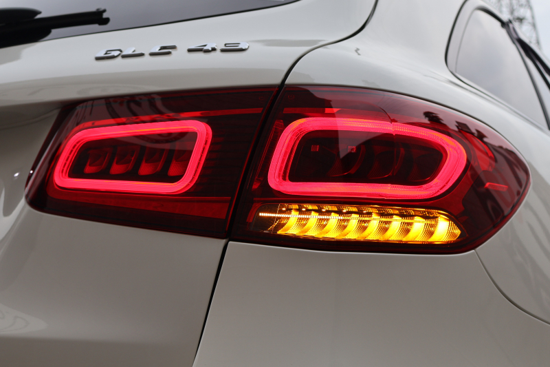 AMG GLC GLC43 4MATIC　後期 ﾚｻﾞｰｴｸｽｸﾙｰｼﾌﾞPKG ﾚｰﾀﾞｰｾｰﾌﾃｨPKG ｴｱﾊﾞﾗﾝｽPKG 1ｵｰﾅｰ ﾊﾟﾉﾗﾏSR 黒革ｼｰﾄ ｼｰﾄﾋｰﾀ ﾍﾞﾝﾁﾚｰﾀ MBUX 純正10.25ｲﾝﾁﾅﾋﾞ地ﾃﾞｼﾞ ｺｯｸﾋﾟｯﾄDisp 360°ｶﾒﾗ Burmester PTS 電動Rｹﾞｰﾄ HUD AMG20ｲﾝﾁAW　2年保証
