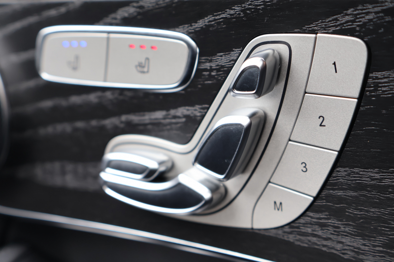AMG GLC GLC43 4MATIC　後期型 ﾚｻﾞｰｴｸｽｸﾙｰｼﾌﾞPKG ﾚｰﾀﾞｰｾｰﾌﾃｨPKG ｴﾅｼﾞｬｲｼﾞﾝｸﾞPKG ﾊﾟﾉﾗﾏSR 黒革ｼｰﾄ ｼｰﾄﾋｰﾀ ﾍﾞﾝﾁﾚｰﾀ MBUX 純正10.25ｲﾝﾁﾅﾋﾞ地ﾃﾞｼﾞ ｺｯｸﾋﾟｯﾄDisp AppleCarPlay 360°ｶﾒﾗ PTS 電動Rｹﾞｰﾄ HUD AMG20ｲﾝﾁAW　2年保証
