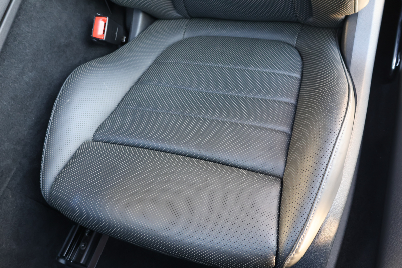 メルセデスベンツ Eクラス E300 ｸｰﾍﾟ ｽﾎﾟｰﾂ　後期型 ｴｸｽｸﾙｰｼﾌﾞPKG ﾚｰﾀﾞｰｾｰﾌﾃｨPKG ﾊﾟﾉﾗﾏSR 黒ﾅｯﾊﾟ革 ｼｰﾄﾋｰﾀ ﾍﾞﾝﾁﾚｰﾀｰ MBUX 12.3ｲﾝﾁﾅﾋﾞ地ﾃﾞｼﾞ  AppleCarPlay 360°ｶﾒﾗ Burmester ﾜｲﾔﾚｽﾁｬｰｼﾞﾝｸﾞ HUD AIRBODYｻｽ AMG19ｲﾝﾁAW　2年保証