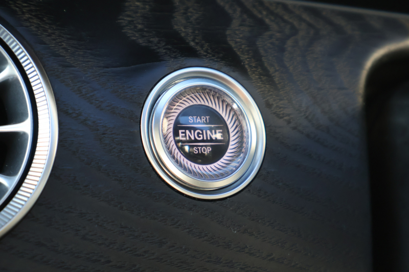 メルセデスベンツ Eクラス E300 ｸｰﾍﾟ ｽﾎﾟｰﾂ　後期型 ｴｸｽｸﾙｰｼﾌﾞPKG ﾚｰﾀﾞｰｾｰﾌﾃｨPKG ﾊﾟﾉﾗﾏSR 黒ﾅｯﾊﾟ革 ｼｰﾄﾋｰﾀ ﾍﾞﾝﾁﾚｰﾀｰ MBUX 12.3ｲﾝﾁﾅﾋﾞ地ﾃﾞｼﾞ  AppleCarPlay 360°ｶﾒﾗ Burmester ﾜｲﾔﾚｽﾁｬｰｼﾞﾝｸﾞ HUD AIRBODYｻｽ AMG19ｲﾝﾁAW　2年保証