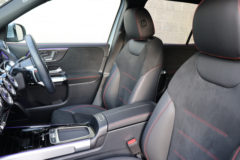 メルセデスベンツ GLB GLB200d 4MATIC　後期型 AMGﾗｲﾝPKG ｱﾄﾞﾊﾞﾝｽﾄﾞPKG ﾄﾞﾗｲﾋﾞﾝｸﾞｱｼｽﾀﾝｽPKG 1ｵｰﾅｰ ﾊﾟﾉﾗﾐｯｸSR ARTICO/MICROCUTｼｰﾄ ｼｰﾄﾋｰﾀｰ 10.25ｲﾝﾁMBUXﾅﾋﾞ地ﾃﾞｼﾞ Burmesterｻﾗｳﾝﾄﾞ HUD ﾜｲﾔﾚｽﾁｬｰｼﾞﾝｸﾞ ｱﾀﾞﾌﾟﾃｨﾌﾞｻｽﾍﾟﾝｼｮﾝ AMG20AW　新車保証