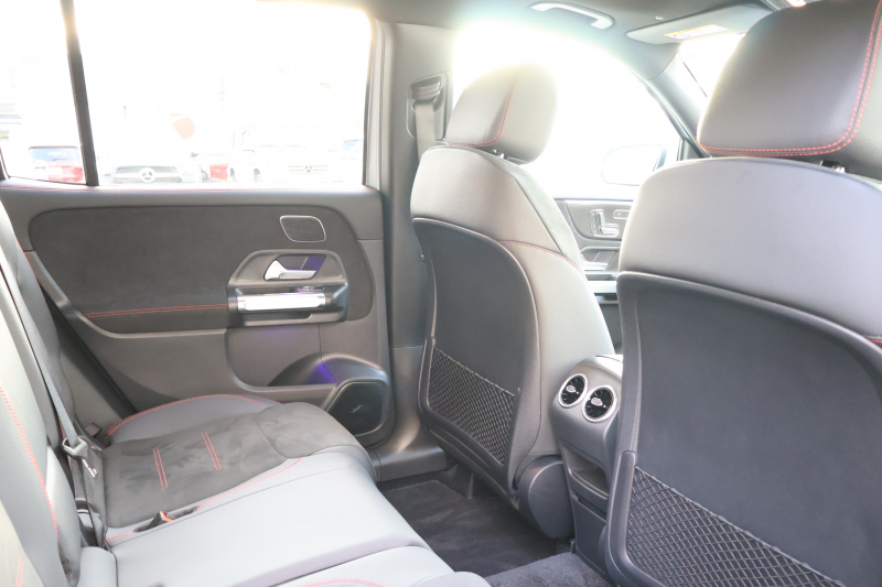 メルセデスベンツ GLB GLB200d 4MATIC　後期型 AMGﾗｲﾝPKG ｱﾄﾞﾊﾞﾝｽﾄﾞPKG ﾄﾞﾗｲﾋﾞﾝｸﾞｱｼｽﾀﾝｽPKG 1ｵｰﾅｰ ﾊﾟﾉﾗﾐｯｸSR ARTICO/MICROCUTｼｰﾄ ｼｰﾄﾋｰﾀｰ 10.25ｲﾝﾁMBUXﾅﾋﾞ地ﾃﾞｼﾞ Burmesterｻﾗｳﾝﾄﾞ HUD ﾜｲﾔﾚｽﾁｬｰｼﾞﾝｸﾞ ｱﾀﾞﾌﾟﾃｨﾌﾞｻｽﾍﾟﾝｼｮﾝ AMG20AW　新車保証