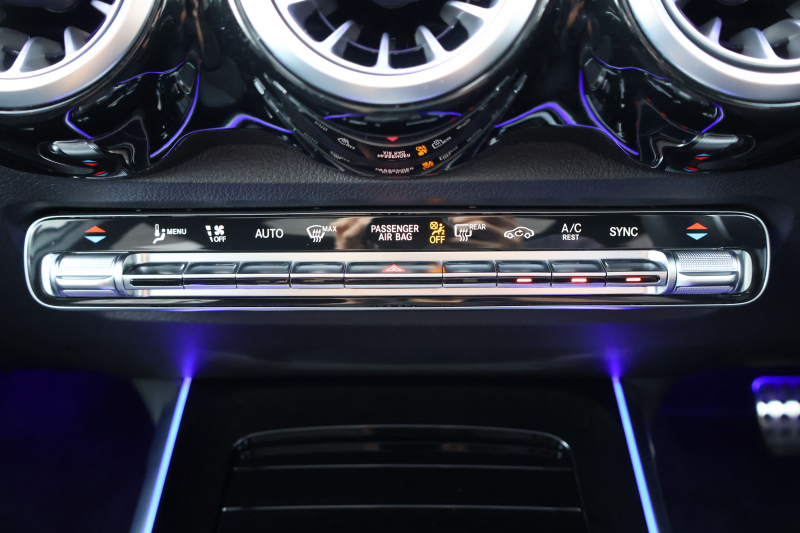 メルセデスベンツ GLB GLB200d 4MATIC　後期型 AMGﾗｲﾝPKG ｱﾄﾞﾊﾞﾝｽﾄﾞPKG ﾄﾞﾗｲﾋﾞﾝｸﾞｱｼｽﾀﾝｽPKG 1ｵｰﾅｰ ﾊﾟﾉﾗﾐｯｸSR ARTICO/MICROCUTｼｰﾄ ｼｰﾄﾋｰﾀｰ 10.25ｲﾝﾁMBUXﾅﾋﾞ地ﾃﾞｼﾞ Burmesterｻﾗｳﾝﾄﾞ HUD ﾜｲﾔﾚｽﾁｬｰｼﾞﾝｸﾞ ｱﾀﾞﾌﾟﾃｨﾌﾞｻｽﾍﾟﾝｼｮﾝ AMG20AW　新車保証