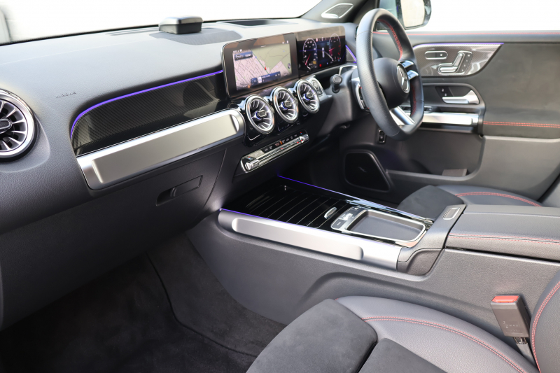 メルセデスベンツ GLB GLB200d 4MATIC　後期型 AMGﾗｲﾝPKG ｱﾄﾞﾊﾞﾝｽﾄﾞPKG ﾄﾞﾗｲﾋﾞﾝｸﾞｱｼｽﾀﾝｽPKG 1ｵｰﾅｰ ﾊﾟﾉﾗﾐｯｸSR ARTICO/MICROCUTｼｰﾄ ｼｰﾄﾋｰﾀｰ 10.25ｲﾝﾁMBUXﾅﾋﾞ地ﾃﾞｼﾞ Burmesterｻﾗｳﾝﾄﾞ HUD ﾜｲﾔﾚｽﾁｬｰｼﾞﾝｸﾞ ｱﾀﾞﾌﾟﾃｨﾌﾞｻｽﾍﾟﾝｼｮﾝ AMG20AW　新車保証
