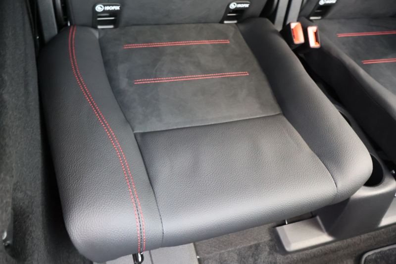メルセデスベンツ GLB GLB200d 4MATIC　後期型 AMGﾗｲﾝPKG ｱﾄﾞﾊﾞﾝｽﾄﾞPKG ﾄﾞﾗｲﾋﾞﾝｸﾞｱｼｽﾀﾝｽPKG 1ｵｰﾅｰ ﾊﾟﾉﾗﾐｯｸSR ARTICO/MICROCUTｼｰﾄ ｼｰﾄﾋｰﾀｰ 10.25ｲﾝﾁMBUXﾅﾋﾞ地ﾃﾞｼﾞ Burmesterｻﾗｳﾝﾄﾞ HUD ﾜｲﾔﾚｽﾁｬｰｼﾞﾝｸﾞ ｱﾀﾞﾌﾟﾃｨﾌﾞｻｽﾍﾟﾝｼｮﾝ AMG20AW　新車保証