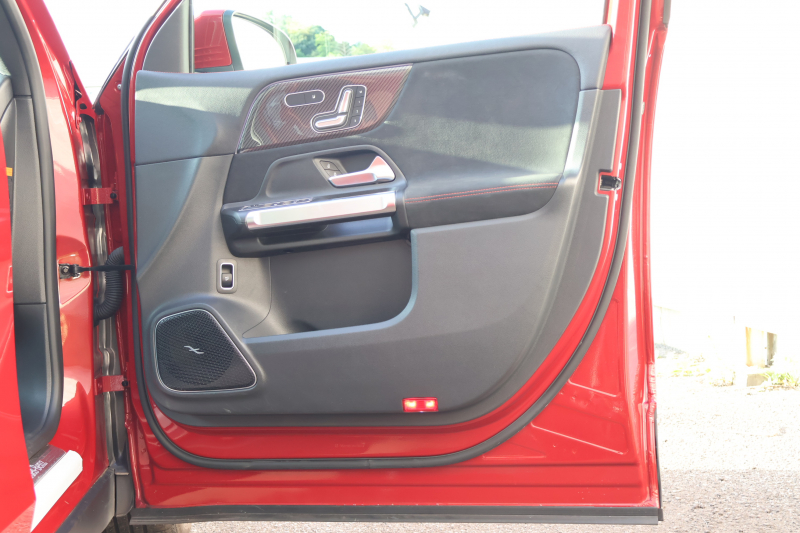 メルセデスベンツ GLB GLB200d 4MATIC　後期型 AMGﾗｲﾝPKG ｱﾄﾞﾊﾞﾝｽﾄﾞPKG ﾄﾞﾗｲﾋﾞﾝｸﾞｱｼｽﾀﾝｽPKG ﾊﾟﾉﾗﾐｯｸSR ARTICO/MICROCUTｼｰﾄ ｼｰﾄﾋｰﾀｰ 10.25ｲﾝﾁMBUXARﾅﾋﾞ地ﾃﾞｼﾞ Burmesterｻﾗｳﾝﾄﾞ HUD ﾜｲﾔﾚｽﾁｬｰｼﾞﾝｸﾞ ｱﾀﾞﾌﾟﾃｨﾌﾞｻｽﾍﾟﾝｼｮﾝ AMG20AW　新車保証