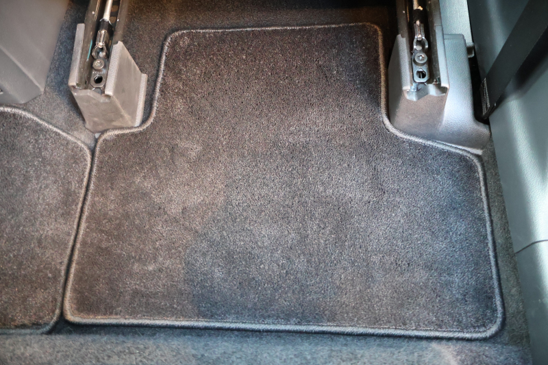メルセデスベンツ GLB GLB200d 4MATIC　後期型 AMGﾗｲﾝPKG ｱﾄﾞﾊﾞﾝｽﾄﾞPKG ﾄﾞﾗｲﾋﾞﾝｸﾞｱｼｽﾀﾝｽPKG ﾊﾟﾉﾗﾐｯｸSR ARTICO/MICROCUTｼｰﾄ ｼｰﾄﾋｰﾀｰ 10.25ｲﾝﾁMBUXARﾅﾋﾞ地ﾃﾞｼﾞ Burmesterｻﾗｳﾝﾄﾞ HUD ﾜｲﾔﾚｽﾁｬｰｼﾞﾝｸﾞ ｱﾀﾞﾌﾟﾃｨﾌﾞｻｽﾍﾟﾝｼｮﾝ AMG20AW　新車保証