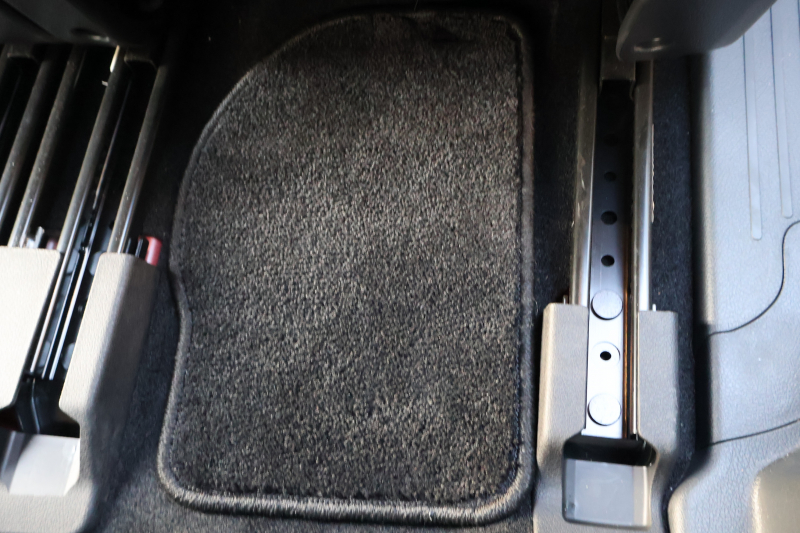 メルセデスベンツ GLB GLB200d 4MATIC　後期型 AMGﾗｲﾝPKG ｱﾄﾞﾊﾞﾝｽﾄﾞPKG ﾄﾞﾗｲﾋﾞﾝｸﾞｱｼｽﾀﾝｽPKG ﾊﾟﾉﾗﾐｯｸSR ARTICO/MICROCUTｼｰﾄ ｼｰﾄﾋｰﾀｰ 10.25ｲﾝﾁMBUXARﾅﾋﾞ地ﾃﾞｼﾞ Burmesterｻﾗｳﾝﾄﾞ HUD ﾜｲﾔﾚｽﾁｬｰｼﾞﾝｸﾞ ｱﾀﾞﾌﾟﾃｨﾌﾞｻｽﾍﾟﾝｼｮﾝ AMG20AW　新車保証