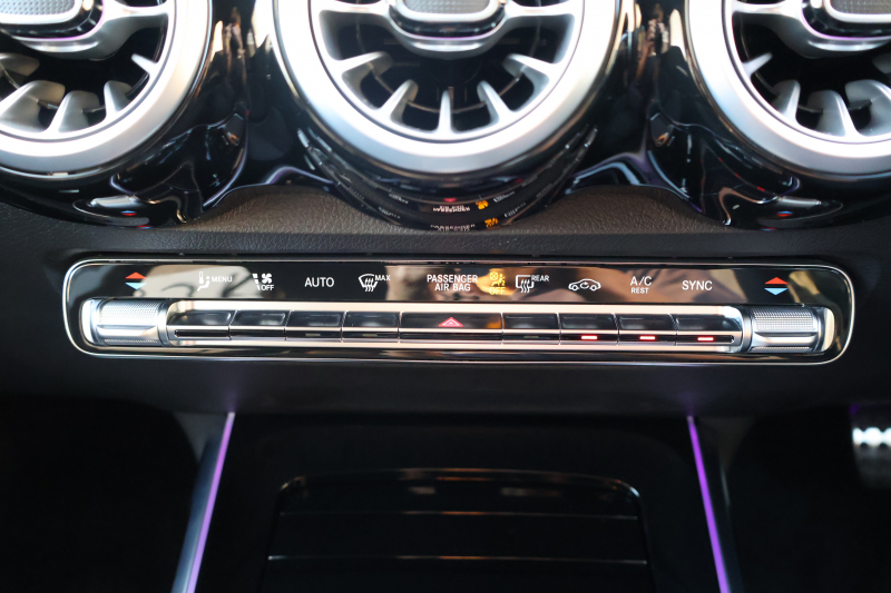 メルセデスベンツ GLB GLB200d 4MATIC　後期型 AMGﾗｲﾝPKG ｱﾄﾞﾊﾞﾝｽﾄﾞPKG ﾄﾞﾗｲﾋﾞﾝｸﾞｱｼｽﾀﾝｽPKG ﾊﾟﾉﾗﾐｯｸSR ARTICO/MICROCUTｼｰﾄ ｼｰﾄﾋｰﾀｰ 10.25ｲﾝﾁMBUXARﾅﾋﾞ地ﾃﾞｼﾞ Burmesterｻﾗｳﾝﾄﾞ HUD ﾜｲﾔﾚｽﾁｬｰｼﾞﾝｸﾞ ｱﾀﾞﾌﾟﾃｨﾌﾞｻｽﾍﾟﾝｼｮﾝ AMG20AW　新車保証
