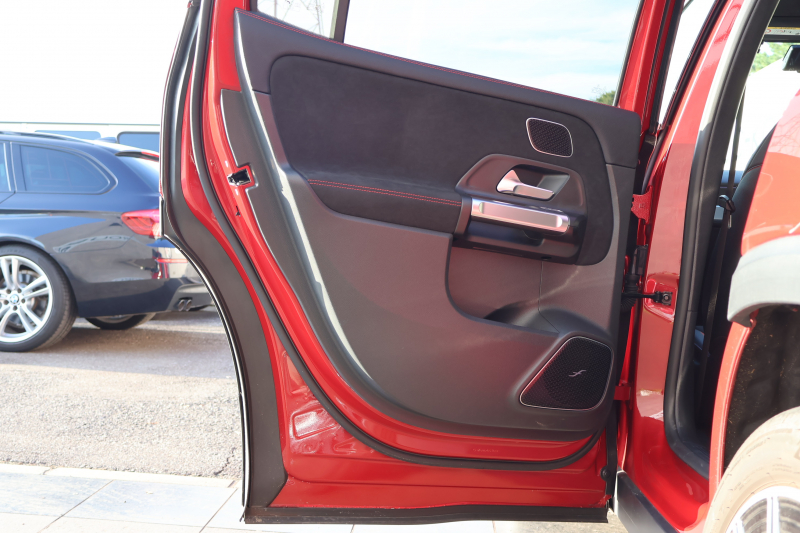 メルセデスベンツ GLB GLB200d 4MATIC　後期型 AMGﾗｲﾝPKG ｱﾄﾞﾊﾞﾝｽﾄﾞPKG ﾄﾞﾗｲﾋﾞﾝｸﾞｱｼｽﾀﾝｽPKG ﾊﾟﾉﾗﾐｯｸSR ARTICO/MICROCUTｼｰﾄ ｼｰﾄﾋｰﾀｰ 10.25ｲﾝﾁMBUXARﾅﾋﾞ地ﾃﾞｼﾞ Burmesterｻﾗｳﾝﾄﾞ HUD ﾜｲﾔﾚｽﾁｬｰｼﾞﾝｸﾞ ｱﾀﾞﾌﾟﾃｨﾌﾞｻｽﾍﾟﾝｼｮﾝ AMG20AW　新車保証