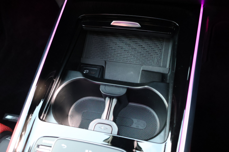 AMG GLB GLB35 4MATIC　AMGﾊﾟﾌｫｰﾏﾝｽPKG AMGｱﾄﾞﾊﾞﾝｽﾄﾞPKG ﾅﾋﾞｹﾞｰｼｮﾝPKG ﾚｰﾀﾞｰｾｰﾌﾃｨPKG 1ｵｰﾅｰ ﾊﾟﾉﾗﾐｯｸSR 赤/黒革ｼｰﾄ ｼｰﾄﾋｰﾀｰ ﾍﾞﾝﾁﾚｰﾀｰ MBUX 10.25ｲﾝﾁﾅﾋﾞ地ﾃﾞｼﾞ 360度ｶﾒﾗ ﾌｯﾄﾄﾗﾝｸOP ﾜｲﾔﾚｽﾁｬｰｼﾞﾝｸﾞ HUD AMG19AW　2年保証