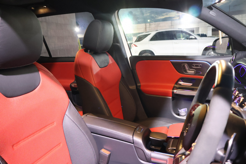 AMG GLB GLB35 4MATIC　AMGﾊﾟﾌｫｰﾏﾝｽPKG AMGｱﾄﾞﾊﾞﾝｽﾄﾞPKG ﾅﾋﾞｹﾞｰｼｮﾝPKG ﾚｰﾀﾞｰｾｰﾌﾃｨPKG 1ｵｰﾅｰ ﾊﾟﾉﾗﾐｯｸSR 赤/黒革ｼｰﾄ ｼｰﾄﾋｰﾀｰ ﾍﾞﾝﾁﾚｰﾀｰ MBUX 10.25ｲﾝﾁﾅﾋﾞ地ﾃﾞｼﾞ 360度ｶﾒﾗ ﾌｯﾄﾄﾗﾝｸOP ﾜｲﾔﾚｽﾁｬｰｼﾞﾝｸﾞ HUD AMG19AW　2年保証