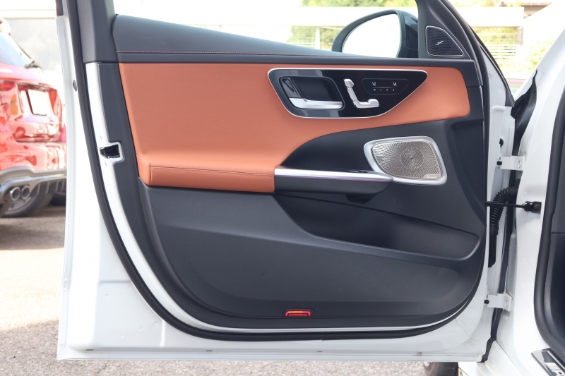 AMG Cクラス C43 4MATIC ｽﾃｰｼｮﾝﾜｺﾞﾝ (BSG搭載ﾓﾃﾞﾙ)　ﾚｻﾞｰｴｸｽｸﾙｰｼﾌﾞPKG ﾚｰﾀﾞｰｾｰﾌﾃｨPKG ﾊﾟﾉﾗﾏSR ｼｴﾅﾌﾞﾗｳﾝ/ﾌﾞﾗｯｸ革 ｼｰﾄﾋｰﾀｰ  ﾍﾞﾝﾁﾚｰﾀｰ MBUX ARﾅﾋﾞ地ﾃﾞｼﾞ AppleCarPlay Burmester 360度ｶﾒﾗ  HUD  ﾘｱｱｸｽﾙｽﾃｱﾘﾝｸﾞ AMG19ｲﾝﾁAW　新車保証