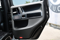 メルセデスベンツ Gクラス G400d AMGﾗｲﾝ　現行型(MC後NEWｲﾝﾃﾘｱ) ﾗｸﾞｼﾞｭｱﾘｰPKG ﾚｰﾀﾞｰｾｰﾌﾃｨPKG SR ﾅｯﾊﾟ黒革ｼｰﾄ ﾒﾓﾘｰ付Pｼｰﾄ 全席ﾋｰﾀｰ 純正12.3ｲﾝﾁﾜｲﾄﾞﾅﾋﾞ地ﾃﾞｼﾞ Burmester 360°ｶﾒﾗ appleCarplay AndroidAuto PTS LEDﾗｲﾄ ｱﾀﾞﾌﾟﾃｨﾌﾞﾀﾞﾝﾋﾟﾝｸﾞ AMG20ｲﾝﾁAW　新車保証