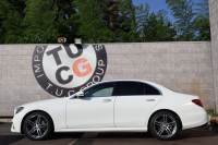 メルセデスベンツ Eクラス E200 AVG ｽﾎﾟｰﾂ　ﾚｻﾞｰｴｸｽｸﾙｰｼﾌﾞPKG ﾚｰﾀﾞｰｾｰﾌﾃｨPKG ｴｱﾊﾞﾗﾝｽPKG ﾊﾟﾉﾗﾏSR 黒ﾅｯﾊﾟ革 ｼｰﾄﾋｰﾀｰ 純正ﾅﾋﾞ地ﾃﾞｼﾞ 360°ｶﾒﾗ Burmesterｻﾗｳﾝﾄﾞ Applecarplay Android Auto 電動Rｹﾞｰﾄ HUD PTS　2年保証