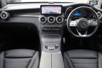 メルセデスベンツ GLCクーペ GLC220d 4MATIC ｸｰﾍﾟ AMGﾗｲﾝ　後期型 ﾚｻﾞｰｴｸｽｸﾙｰｼﾌﾞPKG ﾚｰﾀﾞｰｾｰﾌﾃｨPKG ｴｱﾊﾞﾗﾝｽPKG ｶﾞﾗｽSR 黒革 ｼｰﾄﾋｰﾀ ﾍﾞﾝﾁﾚｰﾀ 純正10.25ｲﾝﾁﾅﾋﾞ地ﾃﾞｼﾞ ｺｯｸﾋﾟｯﾄDisp 360°ｶﾒﾗ 電動Rｹﾞｰﾄ HUD AMG19ｲﾝﾁAW　新車保証