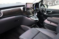 メルセデスベンツ Vクラス V220d ﾏﾙｺﾎﾟｰﾛﾎﾗｲｿﾞﾝ 　ﾚｰﾀﾞｰｾｰﾌﾃｨPKG 1ｵｰﾅｰ ﾎﾟｯﾌﾟｱｯﾌﾟﾙｰﾌ 最大5名就寝可能 回転式ｼｰﾄ 黒革 ｼｰﾄﾋｰﾀｰ ﾍﾞﾝﾁﾚｰﾀｰ MBUX 純正10.25ｲﾝﾁﾅﾋﾞ地ﾃﾞｼﾞ 360°ｶﾒﾗ 電動ﾃﾞｭｱﾙｽﾗｲﾄﾞﾄﾞｱ 電動Rｹﾞｰﾄ LEDﾍｯﾄﾞﾗｲﾄ 純正18ｲﾝﾁAW　2年保証