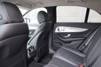 メルセデスベンツ Eクラス E200 AVG　ﾚｻﾞｰPKG ﾚｰﾀﾞｰｾｰﾌﾃｨPKG ｴｱﾊﾞﾗﾝｽPKG 黒革 全席ｼｰﾄﾋｰﾀｰ 純正12.3ｲﾝﾁﾅﾋﾞ地ﾃﾞｼﾞ 360°ｶﾒﾗ Burmesterｻﾗｳﾝﾄﾞ Applecarplay Android Auto 電動Rｹﾞｰﾄ PTS LEDﾍｯﾄﾞ ｱﾅﾛｸﾞ時計 純正17AW　2年保証