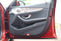 メルセデスベンツ Eクラス E200 AVG　ﾚｻﾞｰPKG ﾚｰﾀﾞｰｾｰﾌﾃｨPKG ｴｱﾊﾞﾗﾝｽPKG 黒革 全席ｼｰﾄﾋｰﾀｰ 純正12.3ｲﾝﾁﾅﾋﾞ地ﾃﾞｼﾞ 360°ｶﾒﾗ Burmesterｻﾗｳﾝﾄﾞ Applecarplay Android Auto 電動Rｹﾞｰﾄ PTS LEDﾍｯﾄﾞ ｱﾅﾛｸﾞ時計 純正17AW　2年保証