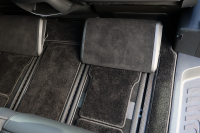 メルセデスベンツ Vクラス V220d ｴｸｽｸﾙｰｼﾌﾞ ﾛﾝｸﾞ ﾌﾟﾗﾁﾅｽｲｰﾄ　後期型 ﾚｰﾀﾞｰｾｰﾌﾃｨPKG AMGﾗｲﾝ ﾊﾟﾉﾗﾏSR 黒革 ｼｰﾄﾋｰﾀ ﾍﾞﾝﾁﾚｰﾀ 2列目ｴｸｽｸﾙｰｼﾌﾞｼｰﾄ MBUX 純正10.25ｲﾝﾁﾅﾋﾞ地ﾃﾞｼﾞ 360度ｶﾒﾗ 冷蔵庫付ｾﾝﾀｰｺﾝｿｰﾙ ﾃﾞｼﾞﾀﾙﾐﾗｰ AMG19ｲﾝﾁAW　2年保証