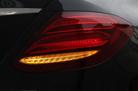 メルセデスベンツ Eクラス E200 AVG　ﾚｻﾞｰPKG ﾚｰﾀﾞｰｾｰﾌﾃｨPKG ｴｱﾊﾞﾗﾝｽPKG 1ｵｰﾅｰ 黒革 全席ｼｰﾄﾋｰﾀｰ 純正12.3ｲﾝﾁﾅﾋﾞ地ﾃﾞｼﾞ 360°ｶﾒﾗ Burmesterｻﾗｳﾝﾄﾞ Applecarplay Android Auto 電動Rｹﾞｰﾄ PTS LEDﾍｯﾄﾞ ｱﾅﾛｸﾞ時計 純正17AW　2年保証