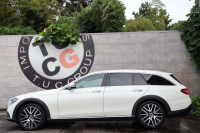 メルセデスベンツ Eクラス E220d 4MATIC ｵｰﾙﾃﾚｲﾝ ﾛｰﾚｳｽｴﾃﾞｨｼｮﾝ　特別仕様車  ﾚｰﾀﾞｰｾｰﾌﾃｨPKG ｴｱﾊﾞﾗﾝｽPKG ﾊﾟﾉﾗﾏSR ｷｰﾚｽGO 白/黒ﾅｯﾊﾟ革 ｼｰﾄﾋｰﾀｰ ﾍﾞﾝﾁﾚｰﾀｰ ｽﾃｱﾘﾝｸﾞﾋｰﾀｰ 純正ﾅﾋﾞ地ﾃﾞｼﾞ 360°ｶﾒﾗ Burmester Applecarplay 電動Rｹﾞｰﾄ HUD 専用19ｲﾝﾁAW　2年保証