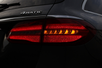 メルセデスベンツ Eクラス E220d 4MATIC ｵｰﾙﾃﾚｲﾝ　 ｴｸｽｸﾙｰｼﾌﾞPKG ﾚｰﾀﾞｰｾｰﾌﾃｨPKG ｴｱﾊﾞﾗﾝｽPKG 1ｵｰﾅｰ ﾊﾟﾉﾗﾏSR ｷｰﾚｽGO ﾅｯﾂﾌﾞﾗｳﾝ革 ｼｰﾄﾋｰﾀｰ ﾍﾞﾝﾁﾚｰﾀｰ 純正ﾅﾋﾞ地ﾃﾞｼﾞ 360°ｶﾒﾗ Burmester Applecarplay 電動Rｹﾞｰﾄ HUD 専用19ｲﾝﾁAW　2年保証