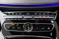 メルセデスベンツ Eクラス E200 AVG　ﾚｻﾞｰPKG ﾚｰﾀﾞｰｾｰﾌﾃｨPKG ｴｱﾊﾞﾗﾝｽPKG 黒革 全席ｼｰﾄﾋｰﾀｰ 純正12.3ｲﾝﾁﾅﾋﾞ地ﾃﾞｼﾞ 360°ｶﾒﾗ Burmesterｻﾗｳﾝﾄﾞ Applecarplay Android Auto 電動Rｹﾞｰﾄ PTS LEDﾍｯﾄﾞ ｱﾅﾛｸﾞ時計　2年保証