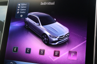 メルセデスベンツ Cクラス C200ｽﾃｰｼｮﾝﾜｺﾞﾝ AVG(ISG搭載ﾓﾃﾞﾙ)　ﾚｻﾞｰｴｸｽｸﾙｰｼﾌﾞPKG AMGﾗｲﾝPKG ﾍﾞｰｼｯｸPKG ﾚｰﾀﾞｰｾｰﾌﾃｨPKG 1ｵｰﾅｰ ﾊﾟﾉﾗﾏSR 茶革 ｼｰﾄﾋｰﾀｰ 純正ﾅﾋﾞ地ﾃﾞｼﾞ MBUX ARﾅﾋﾞ 360度ｶﾒﾗ  PTS HUD  AMG18ｲﾝﾁAW　2年保証