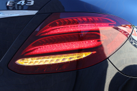 AMG Eクラス E43 4MATIC　ﾚｰﾀﾞｰｾｰﾌﾃｨPKG AMGｽﾀｲﾘﾝｸﾞPKG ｴｱﾊﾞﾗﾝｽPKG ﾊﾟﾉﾗﾏSR ｷｰﾚｽGO 黒ﾅｯﾊﾟ革 ｼｰﾄﾋｰﾀｰ 純正ﾅﾋﾞ地ﾃﾞｼﾞ 360°ｶﾒﾗ Burmesterｻﾗｳﾝﾄﾞ Applecarplay Android Auto 電動Rｹﾞｰﾄ HUD PTS AMG20ｲﾝﾁAW　2年保証