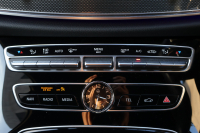 AMG Eクラス E53 4MATIC+(ISG搭載ﾓﾃﾞﾙ)　ﾚｰﾀﾞｰｾｰﾌﾃｨPKG ｴｸｽｸﾙｰｼﾌﾞPKG ｴｱﾊﾞﾗﾝｽPKG ﾊﾟﾉﾗﾏSR ｷｰﾚｽGO 黒ﾅｯﾊﾟ革 ｼｰﾄﾋｰﾀｰ 純正ﾅﾋﾞ地ﾃﾞｼﾞ 360°ｶﾒﾗ Burmesterｻﾗｳﾝﾄﾞ Applecarplay Android Auto 電動Rｹﾞｰﾄ HUD PTS AMG20ｲﾝﾁAW　2年保証