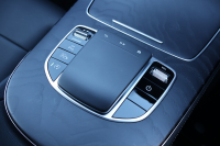 メルセデスベンツ Eクラス E200 ｽﾎﾟｰﾂ（BSG搭載ﾓﾃﾞﾙ）　後期型 AMGﾗｲﾝｲﾝﾃﾘｱPKG ｴｸｽｸﾙｰｼﾌﾞPKG ﾚｰﾀﾞｰｾｰﾌﾃｨPKG ﾊﾟﾉﾗﾏSR 黒ﾅｯﾊﾟ革 ｼｰﾄﾋｰﾀ MBUX ARﾅﾋﾞ地ﾃﾞｼﾞ  AppleCarPlay 360°ｶﾒﾗ Burmester ﾜｲﾔﾚｽﾁｬｰｼﾞﾝｸﾞ HUD PTS AMG19ｲﾝﾁAW　2年保証