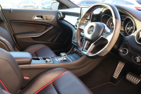 AMG GLA GLA45 AMG 4MATIC Edition1　特別仕様車 専用ｴｱﾛﾊﾟｰﾂ  専用ｻｲﾄﾞﾃﾞｶｰﾙ ﾚｰﾀﾞｰｾｰﾌﾃｨPKG AMGﾊﾟﾌｫｰﾏﾝｽｼｰﾄ AMGﾊﾟﾌｫｰﾏﾝｽｽﾃｱ ﾒﾓﾘｰ機能付ﾊﾟﾜｰｼｰﾄ ｼｰﾄﾋｰﾀｰ 純正ﾅﾋﾞ地ﾃﾞｼﾞ Bﾓﾆﾀｰ 電動Rｹﾞｰﾄ ｷｾﾉﾝﾍｯﾄﾞ PTS AMG20AW　2年保証