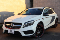 AMG GLA GLA45 AMG 4MATIC Edition1　特別仕様車 専用ｴｱﾛﾊﾟｰﾂ  専用ｻｲﾄﾞﾃﾞｶｰﾙ ﾚｰﾀﾞｰｾｰﾌﾃｨPKG AMGﾊﾟﾌｫｰﾏﾝｽｼｰﾄ AMGﾊﾟﾌｫｰﾏﾝｽｽﾃｱ ﾒﾓﾘｰ機能付ﾊﾟﾜｰｼｰﾄ ｼｰﾄﾋｰﾀｰ 純正ﾅﾋﾞ地ﾃﾞｼﾞ Bﾓﾆﾀｰ 電動Rｹﾞｰﾄ ｷｾﾉﾝﾍｯﾄﾞ PTS AMG20AW　2年保証