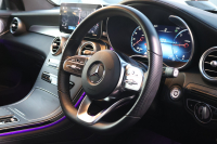 メルセデスベンツ GLCクーペ GLC220d 4MATIC ｸｰﾍﾟ AMGﾗｲﾝ　後期型 ﾚｻﾞｰｴｸｽｸﾙｰｼﾌﾞPKG ﾚｰﾀﾞｰｾｰﾌﾃｨPKG ｴｱﾊﾞﾗﾝｽPKG ｶﾞﾗｽSR 黒革 ｼｰﾄﾋｰﾀ ﾍﾞﾝﾁﾚｰﾀ MBUX 純正10.25ｲﾝﾁﾅﾋﾞ地ﾃﾞｼﾞ ｺｯｸﾋﾟｯﾄDisp 360°ｶﾒﾗ Burmester 電動Rｹﾞｰﾄ HUD AMG19ｲﾝﾁAW　2年保証