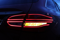 メルセデスベンツ Cクラス C200 ｽﾃｰｼｮﾝﾜｺﾞﾝ ﾛｰﾚｳｽED ｽﾎﾟｰﾂﾌﾟﾗｽPKG 　後期型 AMGｽﾀｲﾘﾝｸﾞPKG ﾚｰﾀﾞｰｾｰﾌﾃｨPKG 黒革 ｼｰﾄﾋｰﾀｰ 純正10.25ｲﾝﾁﾅﾋﾞ地ﾃﾞｼﾞ ｺｯｸﾋﾟｯﾄDisp AppleCarPlay Bﾓﾆﾀｰ 電動Rｹﾞｰﾄ ﾌｯﾄﾄﾗﾝｸOP HUD AMG18ｲﾝﾁAW　2年保証