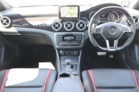 AMG GLA GLA45 AMG 4MATIC Edition1　特別仕様車 専用ｴｱﾛﾊﾟｰﾂ  専用ｻｲﾄﾞﾃﾞｶｰﾙ ﾚｰﾀﾞｰｾｰﾌﾃｨPKG AMGﾊﾟﾌｫｰﾏﾝｽｼｰﾄ AMGﾊﾟﾌｫｰﾏﾝｽｽﾃｱ ﾒﾓﾘｰ機能付ﾊﾟﾜｰｼｰﾄ ｼｰﾄﾋｰﾀｰ 純正ﾅﾋﾞ地ﾃﾞｼﾞ Bﾓﾆﾀｰ 電動Rｹﾞｰﾄ ｷｾﾉﾝﾍｯﾄﾞ PTS AMG20AW　2年保証