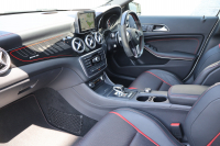 AMG GLA GLA45 AMG 4MATIC Edition1　特別仕様車 専用ｴｱﾛﾊﾟｰﾂ  専用ｻｲﾄﾞﾃﾞｶｰﾙ ﾚｰﾀﾞｰｾｰﾌﾃｨPKG AMGﾊﾟﾌｫｰﾏﾝｽｼｰﾄ AMGﾊﾟﾌｫｰﾏﾝｽｽﾃｱ ﾒﾓﾘｰ機能付ﾊﾟﾜｰｼｰﾄ ｼｰﾄﾋｰﾀｰ 純正ﾅﾋﾞ地ﾃﾞｼﾞ Bﾓﾆﾀｰ 電動Rｹﾞｰﾄ ｷｾﾉﾝﾍｯﾄﾞ PTS AMG20AW　2年保証