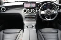 メルセデスベンツ GLC GLC220d 4MATIC AMGﾗｲﾝ　後期型 ﾚｻﾞｰｴｸｽｸﾙｰｼﾌﾞPKG ﾚｰﾀﾞｰｾｰﾌﾃｨPKG ｴｱﾊﾞﾗﾝｽPKG ﾊﾟﾉﾗﾏSR 1ｵｰﾅｰ 黒革ｼｰﾄ ｼｰﾄﾋｰﾀ ﾍﾞﾝﾁﾚｰﾀ MBUX 純正10.25ｲﾝﾁﾅﾋﾞ地ﾃﾞｼﾞ ｺｯｸﾋﾟｯﾄDisp 360°ｶﾒﾗ PTS 電動Rｹﾞｰﾄ HUD AMG19ｲﾝﾁAW　2年保証