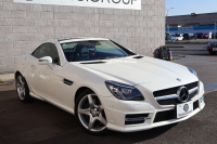 メルセデスベンツ SLKクラス SLK200 ｴｸｽｸﾙｰｼﾌﾞ　AMGｽﾎﾟｰﾂPKG ﾀﾞｲﾅﾐｯｸﾊﾝﾄﾞﾘﾝｸﾞPKG ﾚｰﾀﾞｰｾｰﾌﾃｨPKG ﾏｼﾞｯｸｽｶｲｺﾝﾄﾛｰﾙﾊﾞﾘｵR 黒革ｼｰﾄ ｼｰﾄﾋｰﾀｰ ｴｱｽｶｰﾌ 純正ﾅﾋﾞ地ﾃﾞｼﾞ ECOｽﾀｰﾄｽﾄｯﾌﾟ ｷｾﾉﾝﾍｯﾄﾞ AMG18AW　2年保証