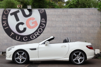 メルセデスベンツ SLKクラス SLK200 ｶｰﾎﾞﾝﾙｯｸｴﾃﾞｨｼｮﾝ　限定100台 AMGｽﾎﾟｰﾂPKG ﾚｰﾀﾞｰｾｰﾌﾃｨPKG ﾏｼﾞｯｸｽｶｲｺﾝﾄﾛｰﾙﾊﾞﾘｵR 専用ﾅｯﾊﾟ革ｼｰﾄ ｼｰﾄﾋｰﾀｰ 純正ﾅﾋﾞ地ﾃﾞｼﾞ ECOｽﾄｯﾌﾟ ｷｾﾉﾝﾍｯﾄﾞ ｶｰﾎﾞﾝｲﾝﾃﾘｱ AMG18AW　2年保証