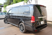 メルセデスベンツ Vクラス V220d ｴｸｽｸﾙｰｼﾌﾞ ﾛﾝｸﾞ ﾌﾟﾗﾁﾅｽｲｰﾄ(受注生産)　ﾚｰﾀﾞｰｾｰﾌﾃｨPKG 1ｵｰﾅｰ ﾊﾟﾉﾗﾐｯｸSR 2列目ｴｸｽｸﾙｰｼｰﾌﾞｼｰﾄ ﾍﾞｰｼﾞｭ革ｼｰﾄ ｼｰﾄﾋｰﾀｰ ﾍﾞﾝﾁﾚｰﾀｰ MBUX 10.25ｲﾝﾁﾅﾋﾞ地ﾃﾞｼﾞ AppleCarPlay Burmester 冷蔵庫付ｺﾝｿｰﾙ AMG19AW　2年保証