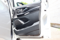 メルセデスベンツ Vクラス V220d ｴｸｽｸﾙｰｼｰﾌﾞ ﾛﾝｸﾞ ﾌﾟﾗﾁﾅｽｲｰﾄ(受注生産ﾓﾃﾞﾙ)　ﾚｰﾀﾞｰｾｰﾌﾃｨPKG 1ｵｰﾅｰ ﾊﾟﾉﾗﾐｯｸSR 黒ﾅｯﾊﾟ革 2列目ｴｸｽｸﾙｰｼﾌﾞｼｰﾄ ｼｰﾄH ﾍﾞﾝﾁﾚｰﾀｰ MBUX 10.25ｲﾝﾁﾅﾋﾞ地ﾃﾞｼﾞ Burmesterｻﾗｳﾝﾄﾞ 冷蔵庫付ｾﾝﾀｰｺﾝｿｰﾙ AMG19AW　新車保証